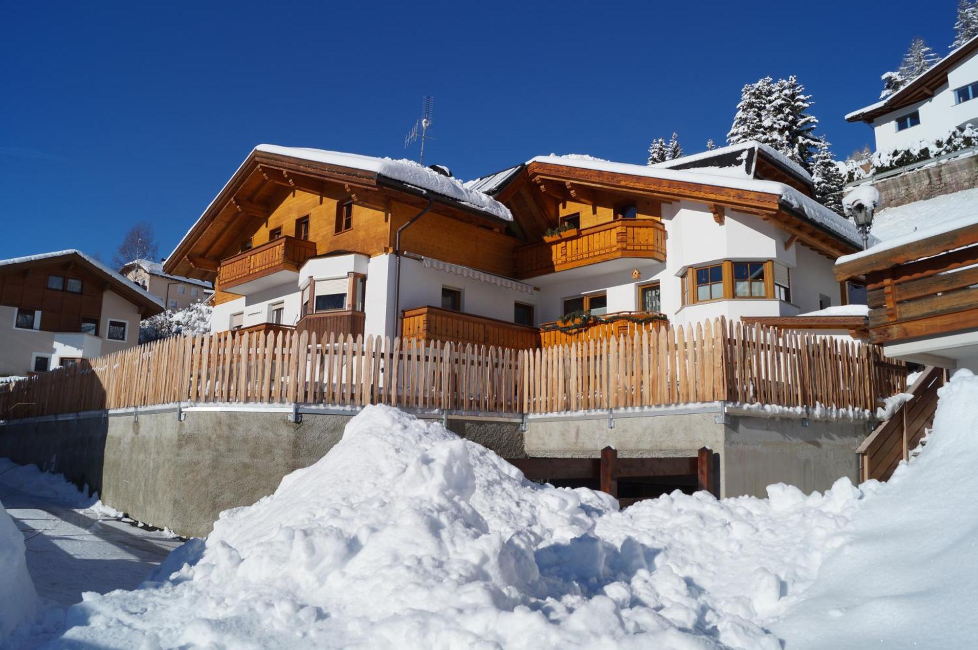 Apartments Salieta Santa Cristina Val Gardena Exterior photo