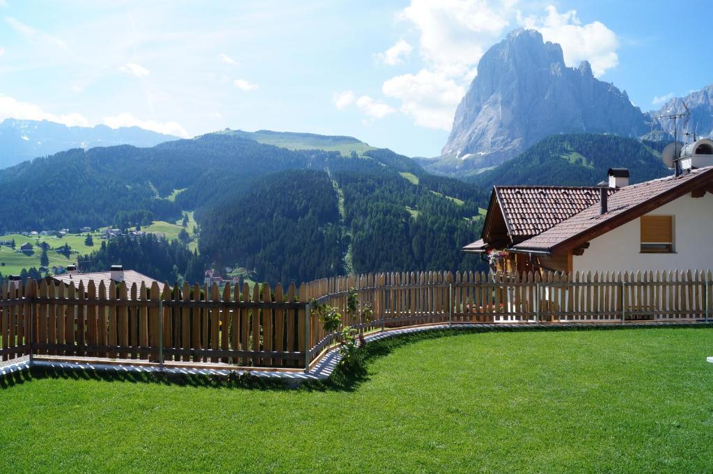 Apartments Salieta Santa Cristina Val Gardena Exterior photo